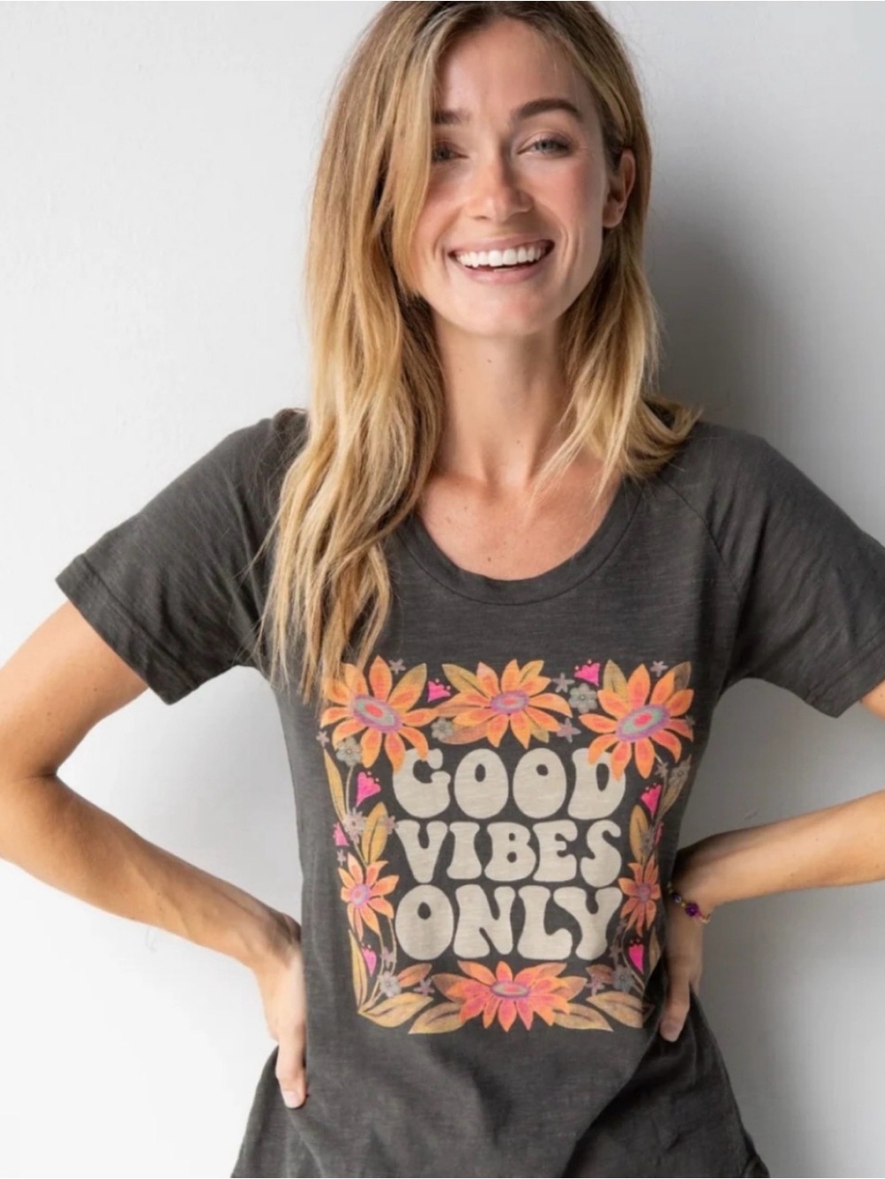 Natural Life Good Vibes Only Floral Graphic Tee Charcoal Gray Size Small boho